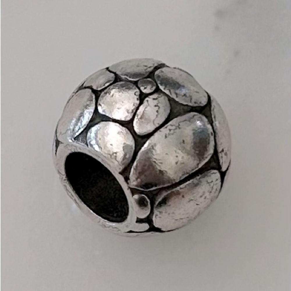 Brighton Pebble Bead